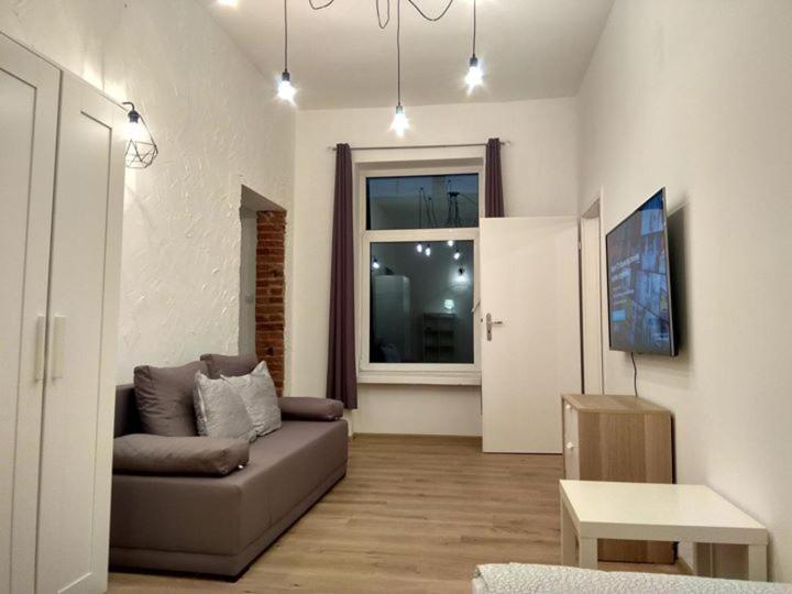Bright Loft-Style Flat Piotrkowska Centrum - 24H Check-In Łódź Buitenkant foto