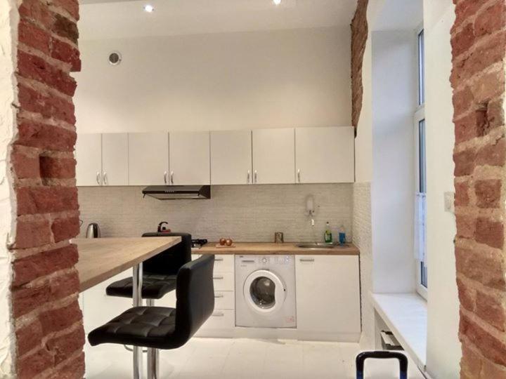 Bright Loft-Style Flat Piotrkowska Centrum - 24H Check-In Łódź Buitenkant foto